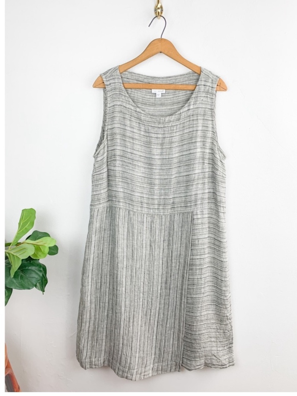 J. Jill L 100% Linen Gray Striped Sleeveless Midi Dress